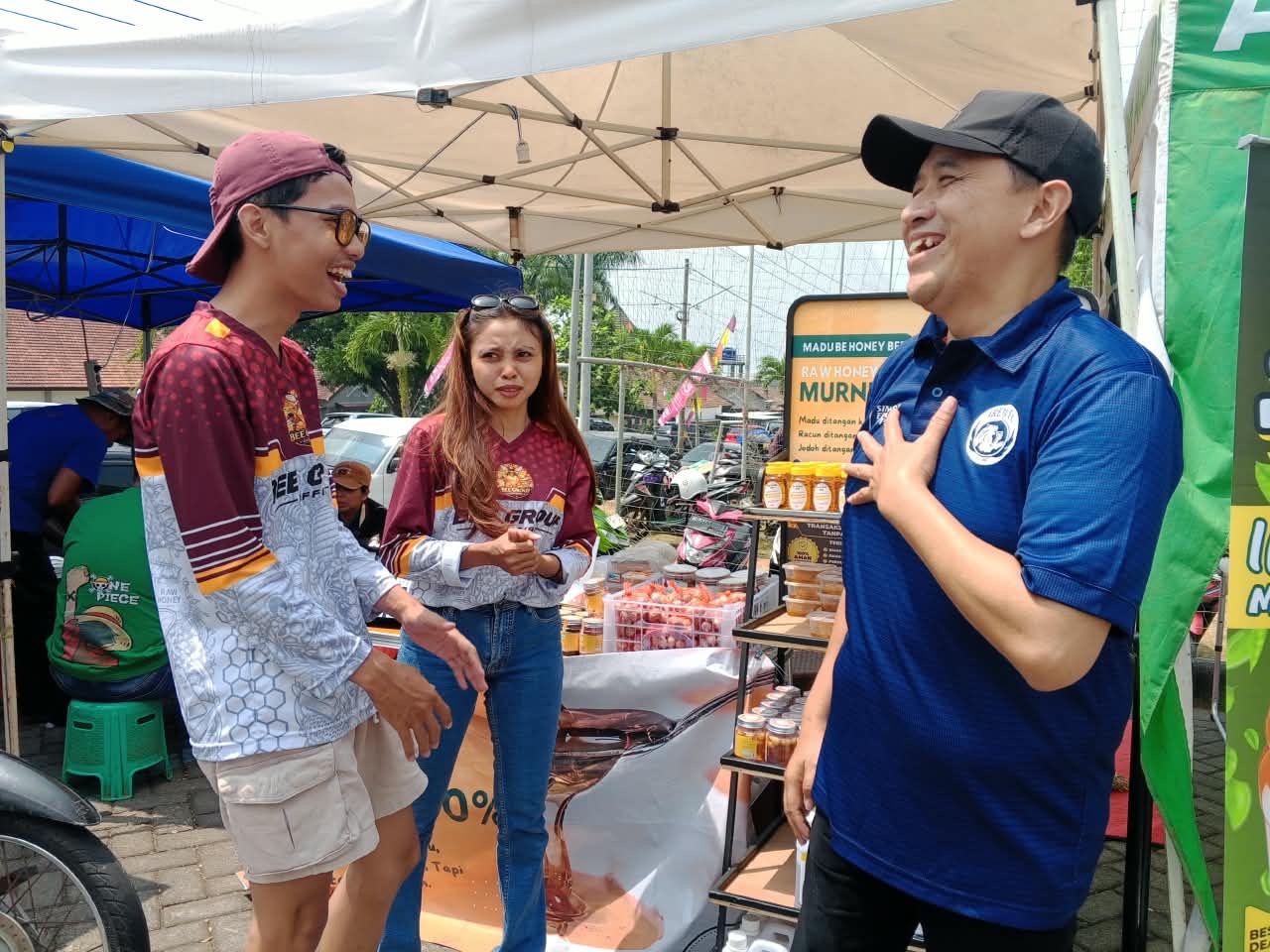 Bee Honey Bee & Bee Gold: Manisnya Madu Asli dan Kemudahan Transaksi Emas di Festival Arema FC Grassroot 2026